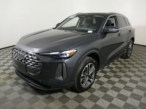 Used 2025 Audi Q5 Premium w/ Convenience Package AWD/4WD image 7