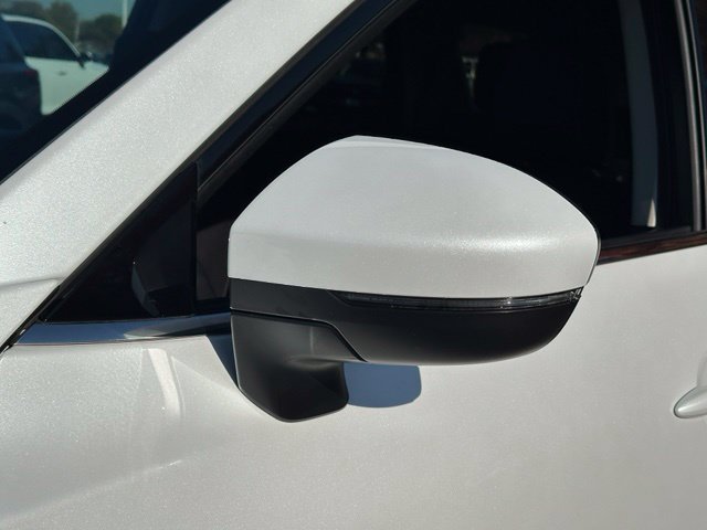 Used 2025 Nissan Pathfinder SV w/ Cargo Package AWD/4WD image 9