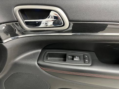 Used 2017 Jeep Grand Cherokee Trailhawk AWD/4WD image 55