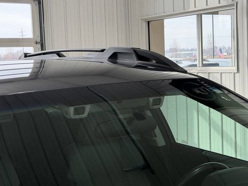 Used 2022 Subaru Outback Premium image 7