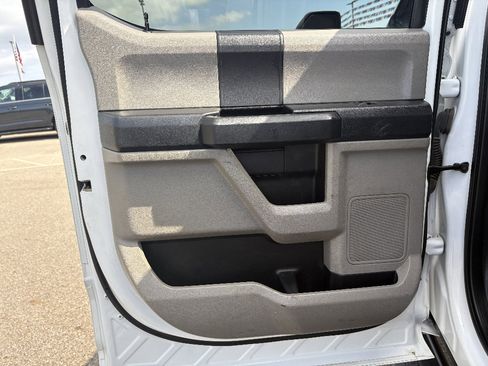 Used 2021 Ford F450 XL w/ STX Appearance Package image 18