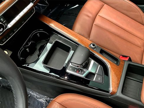 Used 2022 Audi A4 2.0T Premium Plus w/ Premium Plus Package image 18