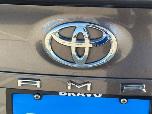 Used 2023 Toyota Camry SE image 13