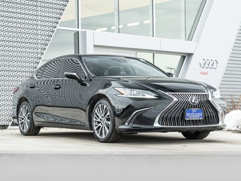 Used 2019 Lexus ES 350 Ultra Luxury image 1