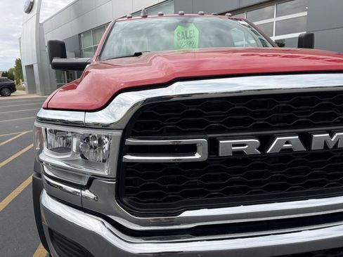 Used 2022 RAM 5500 Tradesman AWD/4WD image 29