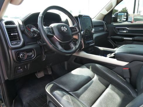 Used 2019 RAM 1500 Laramie AWD/4WD image 23