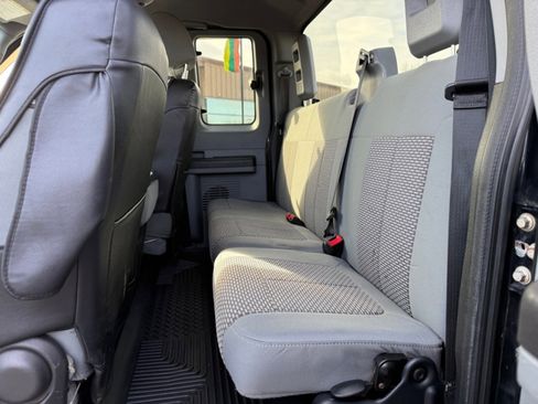 Used 2013 Ford F250 XLT w/ Snow Plow Prep Pkg image 14