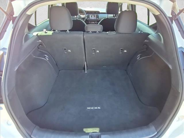 Used 2021 Nissan Kicks SV FWD image 6