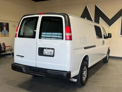 Used 2013 Chevrolet Express 2500 Extended w/ Power Package RWD image 4