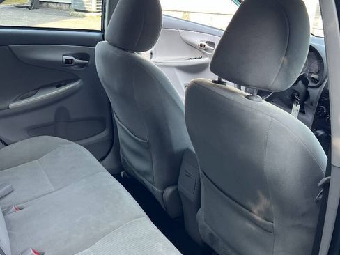Used 2010 Toyota Corolla LE FWD image 14
