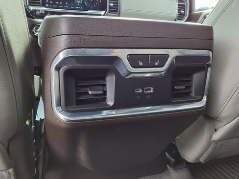 Used 2025 Chevrolet Silverado 3500 LTZ w/ LTZ Convenience Package AWD/4WD image 71
