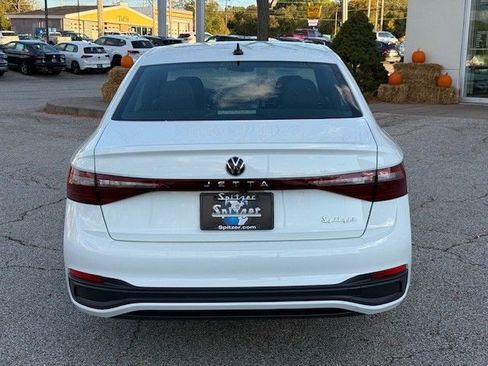 New 2026 Volkswagen Jetta Sport image 5