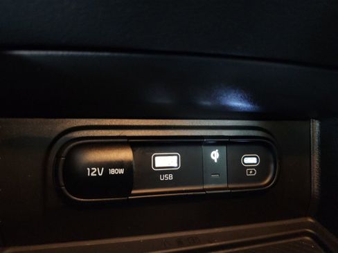 Used 2024 Kia Sportage EX FWD image 25