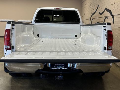 Used 2003 Ford F350 2WD Crew Cab DRW Super Duty image 6