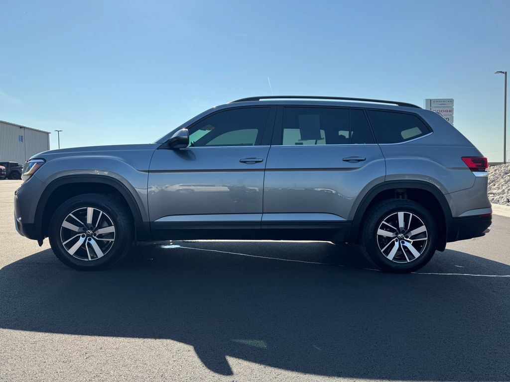 Used 2023 Volkswagen Atlas SE AWD/4WD image 8
