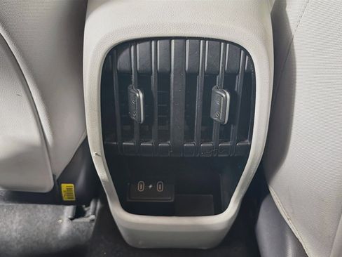 Used 2025 Hyundai Kona SEL FWD image 28