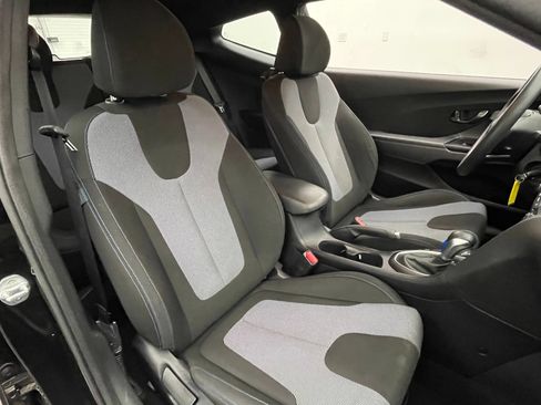 Used 2019 Hyundai Veloster 2.0 FWD image 31