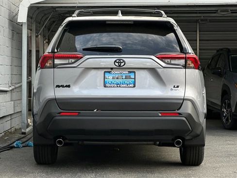 Used 2025 Toyota RAV4 LE image 6