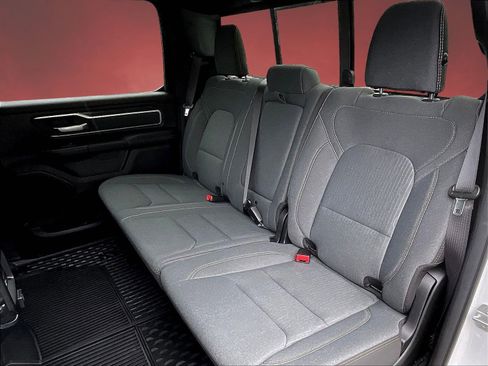 Used 2022 RAM 1500 Big Horn AWD/4WD image 22