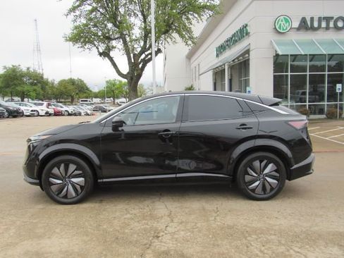 Used 2023 Nissan Ariya FWD image 14