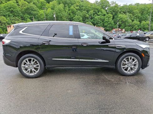 Used 2023 Buick Enclave Premium w/ Experience Buick Package image 8