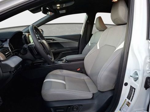 New 2026 Toyota Camry SE FWD image 7