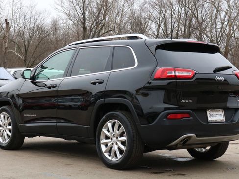 Used 2017 Jeep Cherokee Limited AWD/4WD image 19