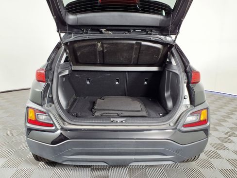 Certified 2021 Hyundai Kona SEL Plus w/ Cargo Package FWD image 8