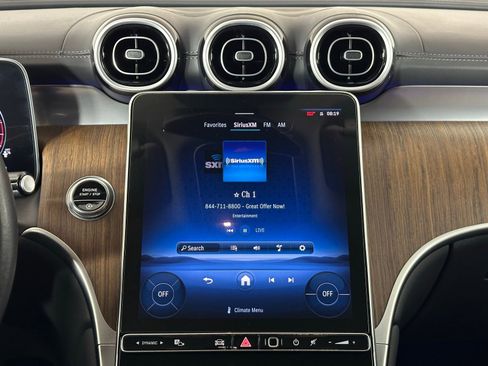 Used 2024 Mercedes-Benz GLC 300 GLC 300 image 11