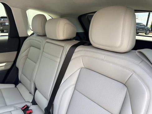 New 2026 Lincoln Nautilus Premier w/ Jet Appearance Package AWD/4WD image 17