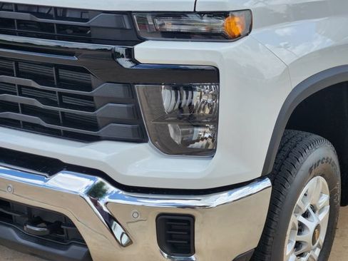 New 2026 Chevrolet Silverado 2500 W/T w/ WT/CX Safety Package AWD/4WD image 17