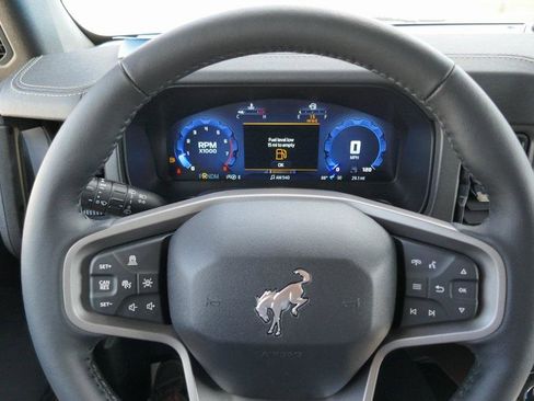 New 2025 Ford Bronco Badlands image 21