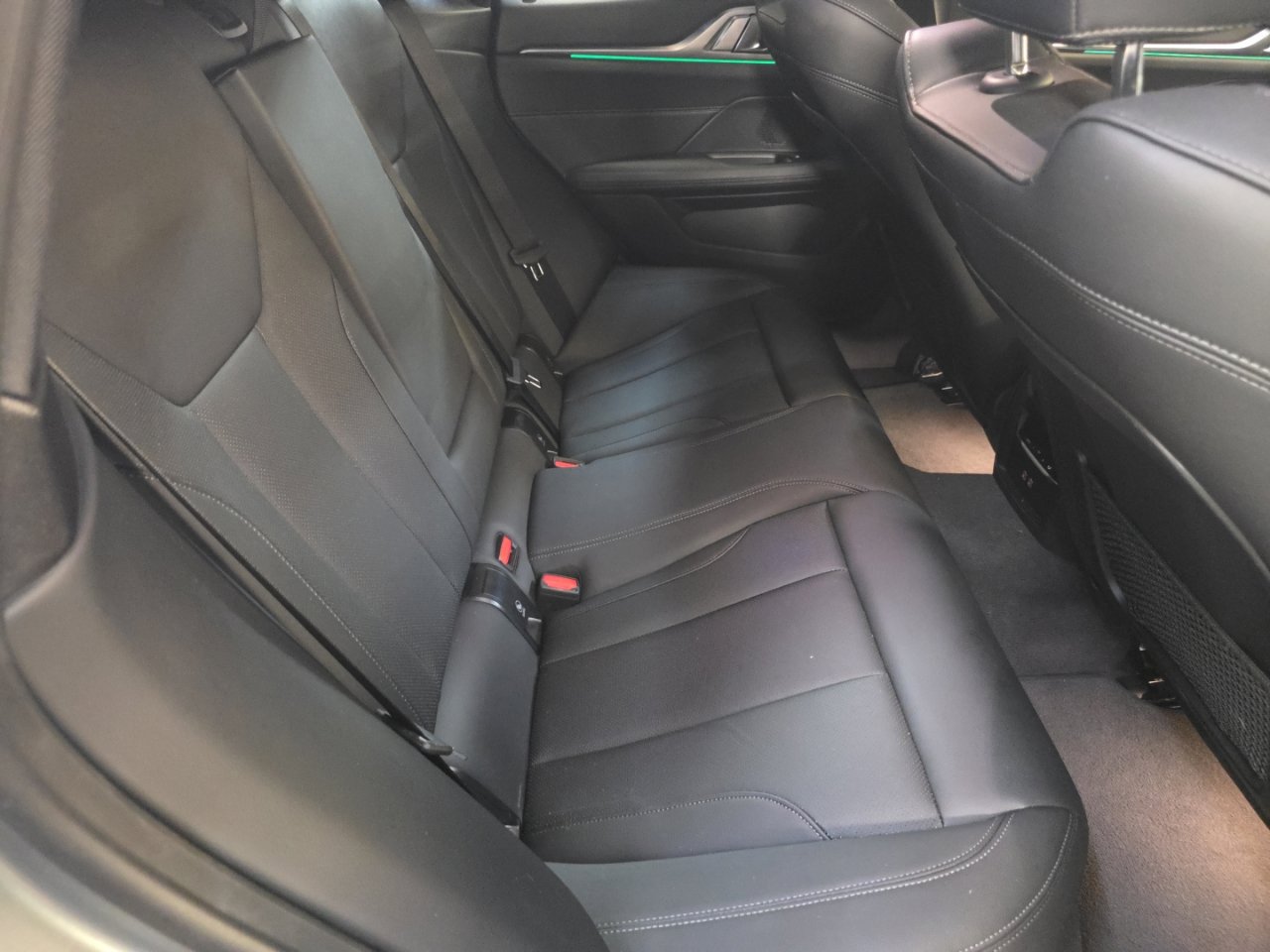 Used 2024 BMW i4 xDrive40i AWD/4WD image 15
