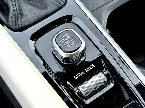 Used 2021 Volvo XC60 T5 Inscription w/ Advanced Package image 20