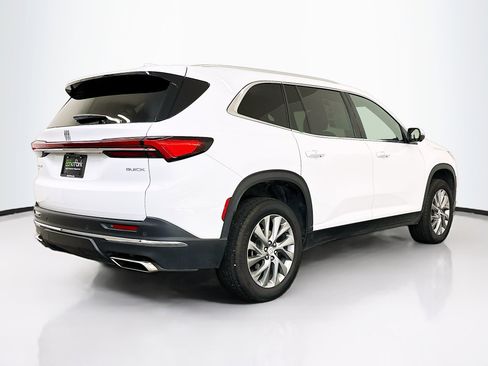 Used 2025 Buick Enclave Preferred image 9
