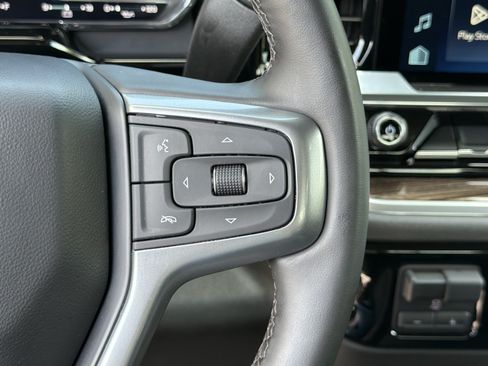 Used 2025 Chevrolet Silverado 1500 LT RWD image 25