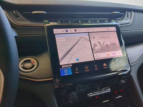 New 2025 Jeep Grand Cherokee Limited image 14