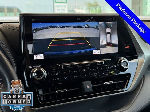 Used 2022 Toyota Highlander Platinum image 7