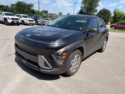 Certified 2025 Hyundai Kona SE FWD image 14