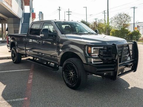 Used 2022 Ford F350 Lariat w/ Black Appearance Package image 2