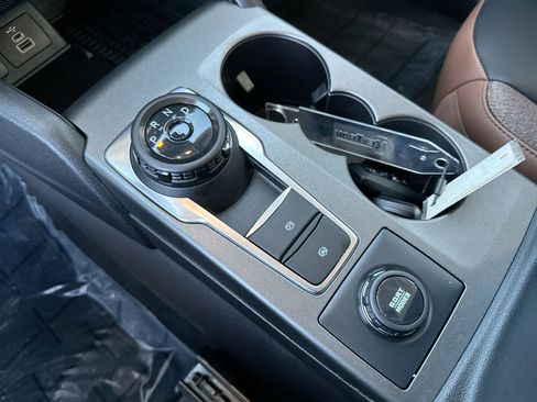 Used 2025 Ford Bronco Sport Outer Banks image 18