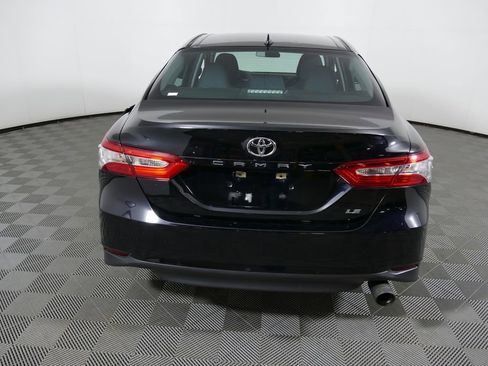 Used 2019 Toyota Camry LE image 23