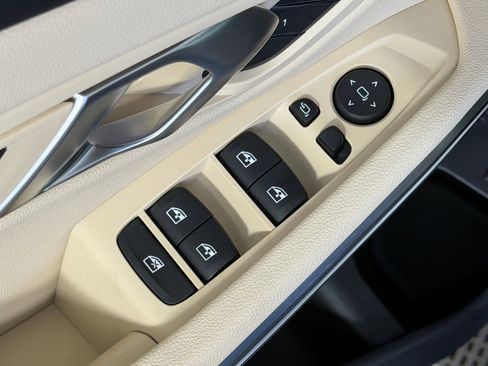 New 2026 BMW 330i Sedan w/ Convenience Package RWD image 22