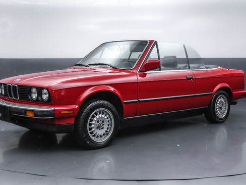 Used 1987 BMW 325i Convertible image 1