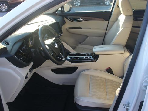 Used 2022 Buick Envision Avenir w/ Safety Package image 15