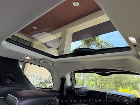 Used 2017 Land Rover Discovery HSE AWD/4WD image 73