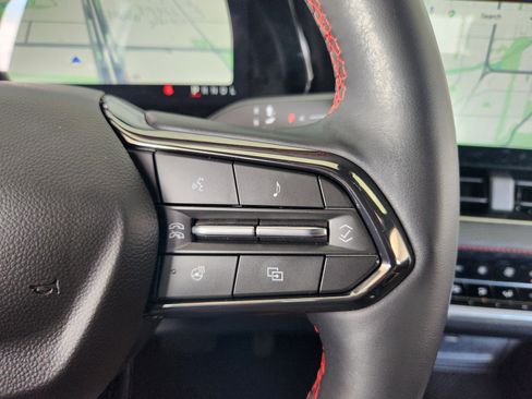 Used 2025 Chevrolet Equinox RS w/ Safety and Technology Package FWD image 30