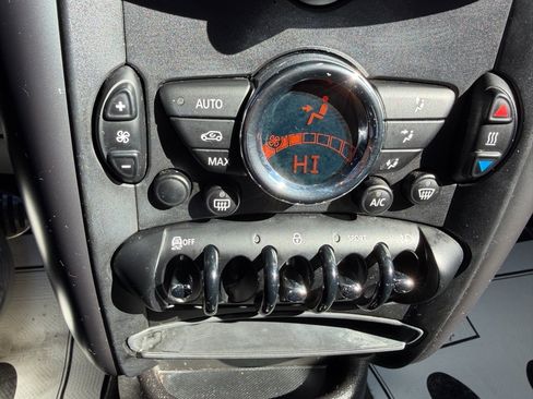 Used 2015 MINI Cooper Countryman S image 44