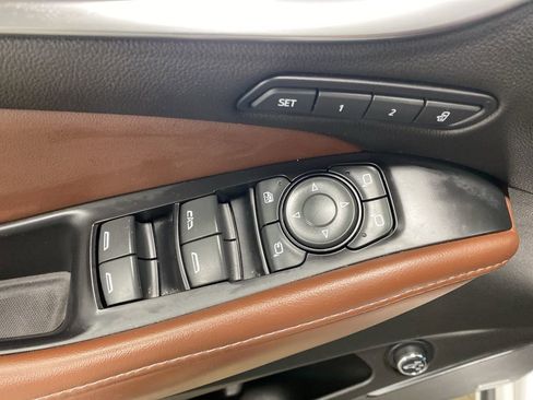 Used 2021 Buick Enclave Avenir w/ Avenir Technology Package image 33