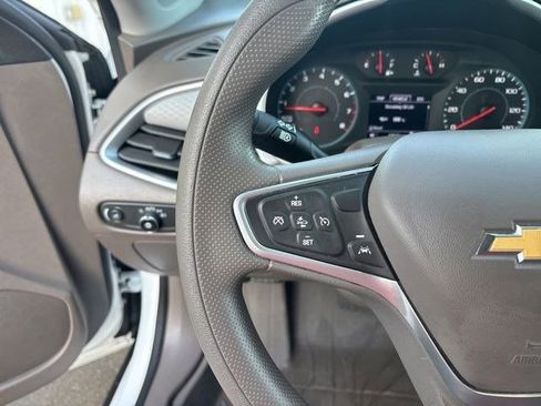 Used 2023 Chevrolet Malibu LT w/ LPO, Floor Liner Package FWD image 16
